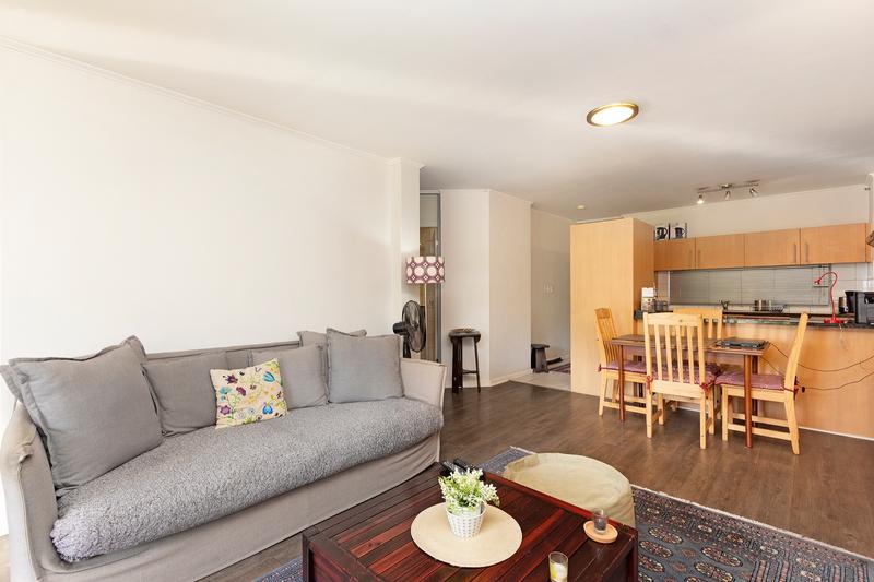 To Let 2 Bedroom Property for Rent in Claremont Western Cape